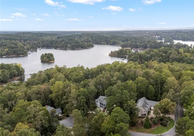 Photo 2 of Single family home for sale at 2 Lookout Ln, Salem, SC 29676 | MLS# 20303414 | Listing updated on 2026-09-05