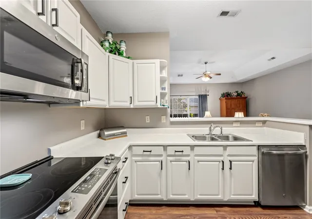 Photo 4 of Sale Pending at 160 Wexford Dr #206, Anderson, SC 29621 | MLS# 20303475 | Listing updated on 2026-09-13