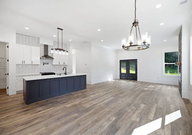 Photo 4 of Single family home for sale at 127 Moore Dr, Easley, SC 29642 | MLS# 20303486 | Listing updated on 2026-09-19