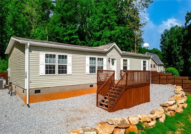 Photo 3 of Manufactured home for sale at 230 Durham Ml Rd, Pickens, SC 29671 | MLS# 20303295 | Listing updated on 2026-08-24