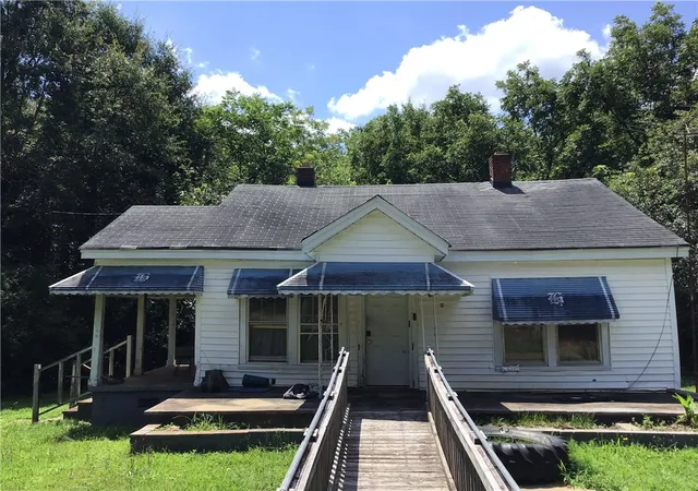 1st image of 113 Hagood Dr, Seneca, SC 29678 | MLS# 20303591