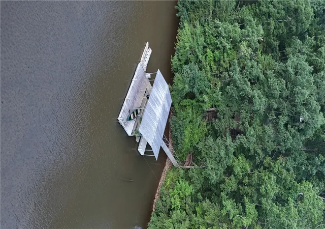 2nd image of 147 W Waters Edge Ln, West Union, SC 29696 | MLS# 20303765