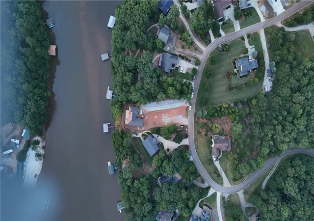 31st image of 147 W Waters Edge Ln, West Union, SC 29696 | MLS# 20303765