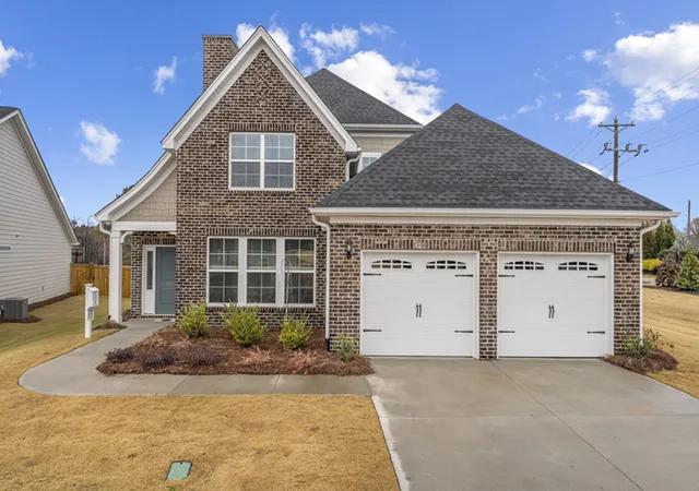 Photo 3 of Single family home for sale at 104 Horace Ct, Greenville, SC 29615 | MLS# 20303806 | Listing updated on 2026-09-04