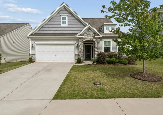 Photo 1 of Single family home for sale at 629 Pollyanna Dr, Greenville, SC 29605 | MLS# 20303648 | Listing updated on 2026-09-05