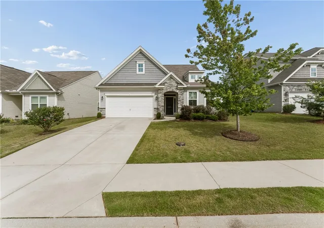Photo 2 of Single family home for sale at 629 Pollyanna Dr, Greenville, SC 29605 | MLS# 20303648 | Listing updated on 2026-09-05