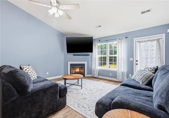 Photo 3 of Single family home for sale at 105 Lacy Ln, Anderson, SC 29621 | MLS# 20303529 | Listing updated on 2026-08-23