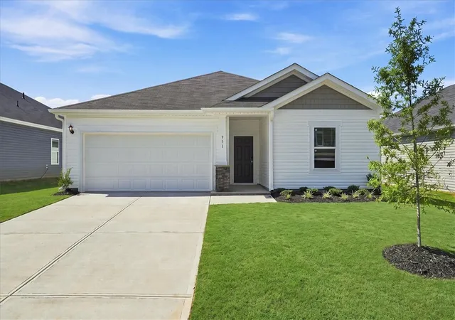 Photo 1 of Single family home for sale at 931 Rising Oak Ct, Spartanburg, SC 29301 | MLS# 20303663 | Listing updated on 2026-09-02