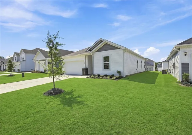 Photo 32 of Single family home for sale at 931 Rising Oak Ct, Spartanburg, SC 29301 | MLS# 20303663 | Listing updated on 2026-09-02