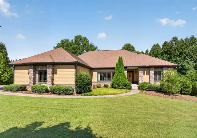 1st image of 141 Northshores Dr, Seneca, SC 29672 | MLS# 20304043