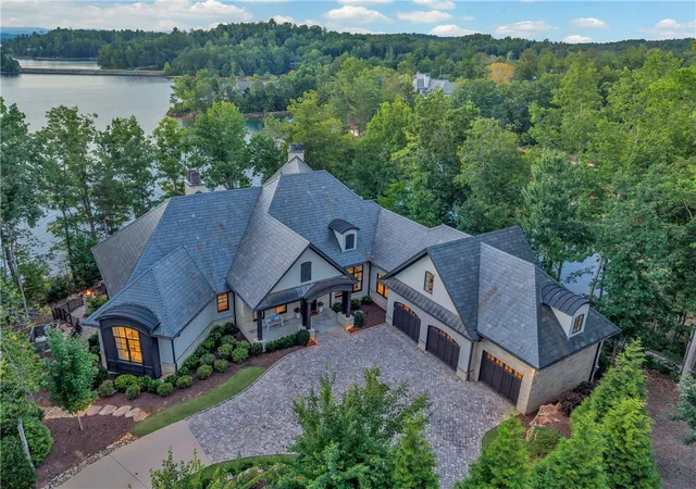 Photo 3 of Single family home for sale at 110 Waterfern Ct, Six Mile, SC 29682 | MLS# 20304076 | Listing updated on 2026-09-28