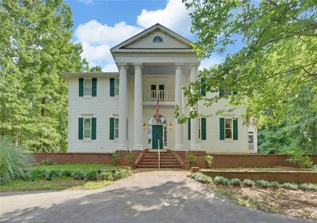 Photo 1 of Sale Pending at 330 River Rd, Westminster, SC 29693 | MLS# 20303638 | Listing updated on 2026-10-16