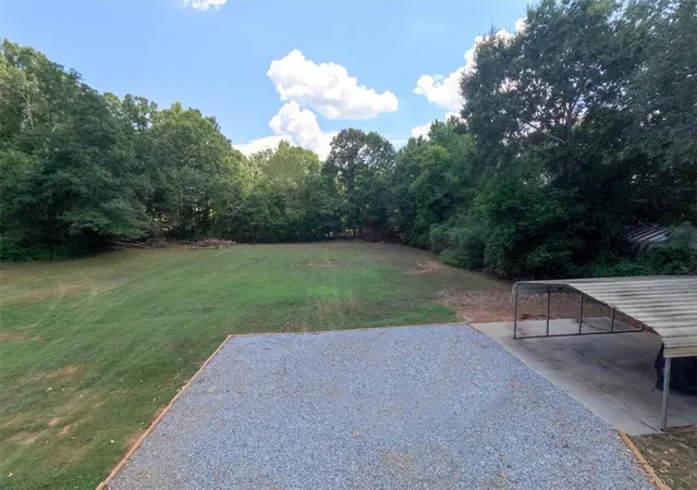 Photo 3 of Single family home for sale at 2811 W Whitner St, Anderson, SC 29626 | MLS# 20304066 | Listing updated on 2026-09-14