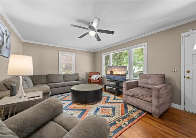 Photo 3 of Single family home for sale at 2811 W Whitner St, Anderson, SC 29626 | MLS# 20304066 | Listing updated on 2026-09-14