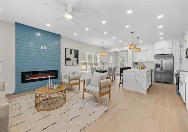 Photo 4 of Single family home for sale at 322 Oconee Ave, Westminster, SC 29693 | MLS# 20304023 | Listing updated on 2026-10-01