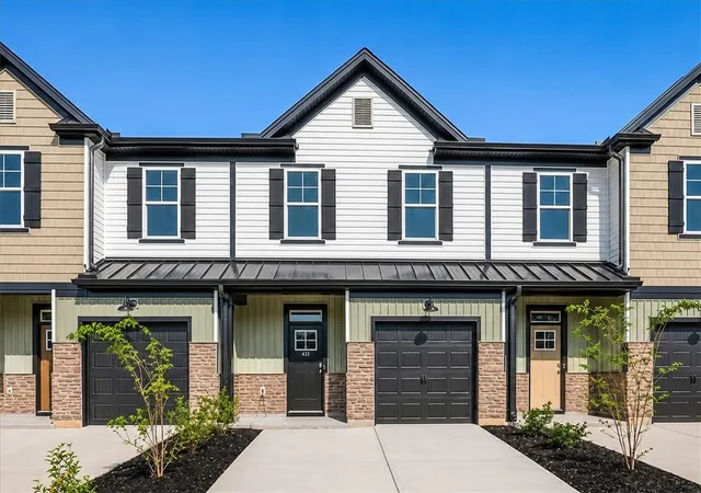 Photo 1 of Sale Pending at 433 Belgrove Way, Easley, SC 29640 | MLS# 20304154 | Listing updated on 2026-09-15