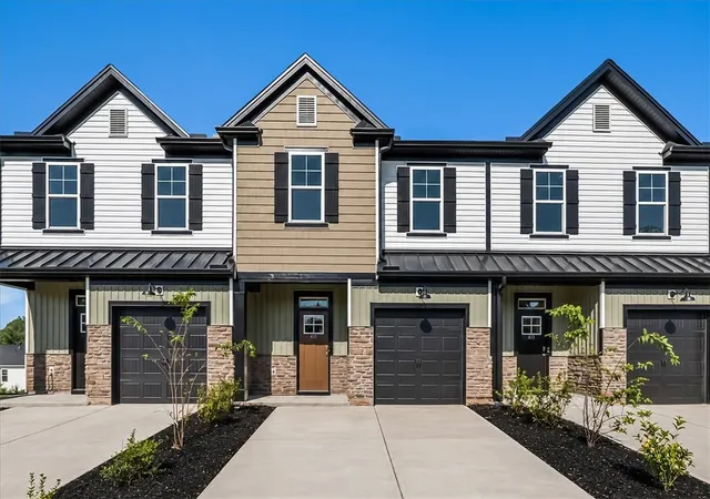 Photo 1 of Sale Pending at 435 Belgrove Way, Easley, SC 29640 | MLS# 20304155 | Listing updated on 2026-09-18