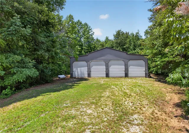 Photo 3 of Single family home for sale at 125 Chauga Shls Dr, Westminster, SC 29693 | MLS# 20304188 | Listing updated on 2026-09-05