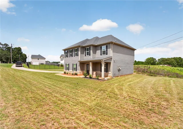 Photo 2 of Single family home for sale at 209 Poplar Springs Rd, Walhalla, SC 29691 | MLS# 20304136 | Listing updated on 2026-09-24