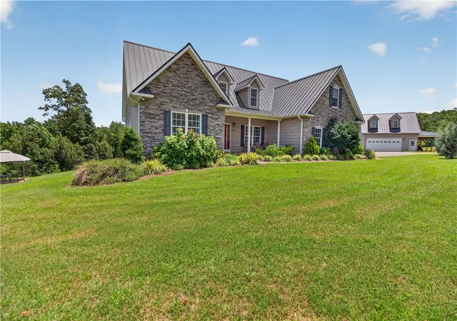 Photo 1 of Single family home for sale at 1051 Wild Deer Ln, Belton, SC 29627 | MLS# 20304201 | Listing updated on 2026-09-18