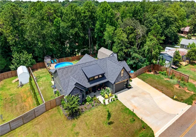 Photo 2 of Single family home for sale at 1512 Asbury Park Rd, Anderson, SC 29625 | MLS# 20304248 | Listing updated on 2026-09-21