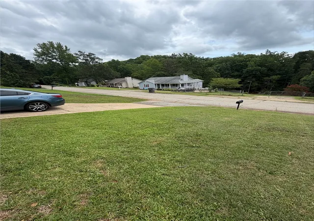 Photo 2 of Single family home for sale at 34 Shore Dr, Greenville, SC 29611 | MLS# 20304176 | Listing updated on 2026-08-28
