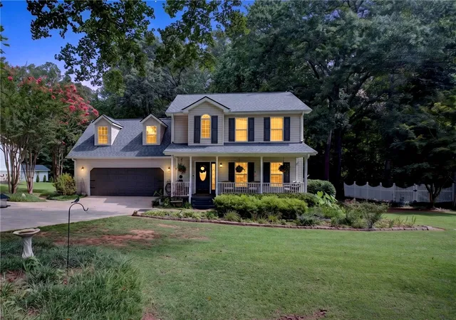 Photo 1 of Single family home for sale at 206 Playground Rd, Walhalla, SC 29691 | MLS# 20304145 | Listing updated on 2026-09-30