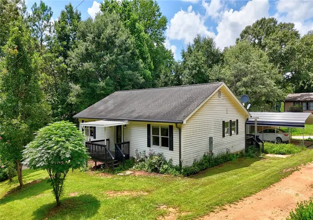 3rd image of 134 Rolling Dr, Westminster, SC 29693 | MLS# 20304717