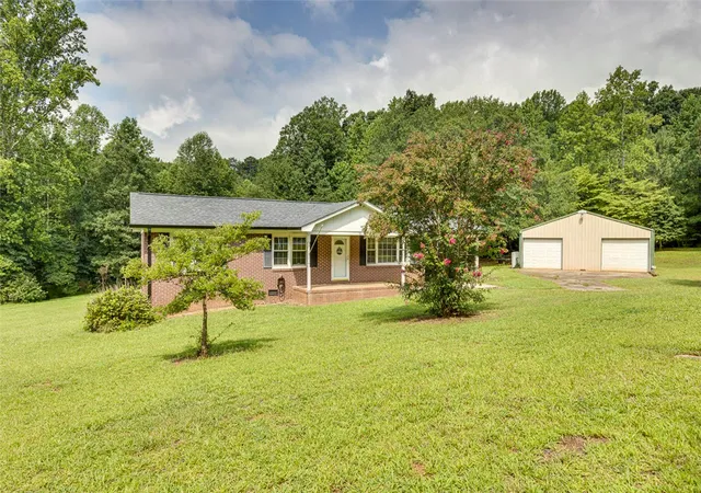 2nd image of 161 Academy Dr, Pickens, SC 29671 | MLS# 20304735