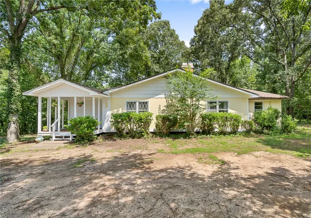 1st image of 131 B D Johnston Rd, Central, SC 29630 | MLS# 20304664