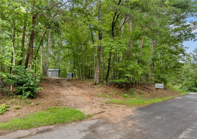 2nd image of 328 Smoke Rise Dr, Westminster, SC 29693 | MLS# 20304641