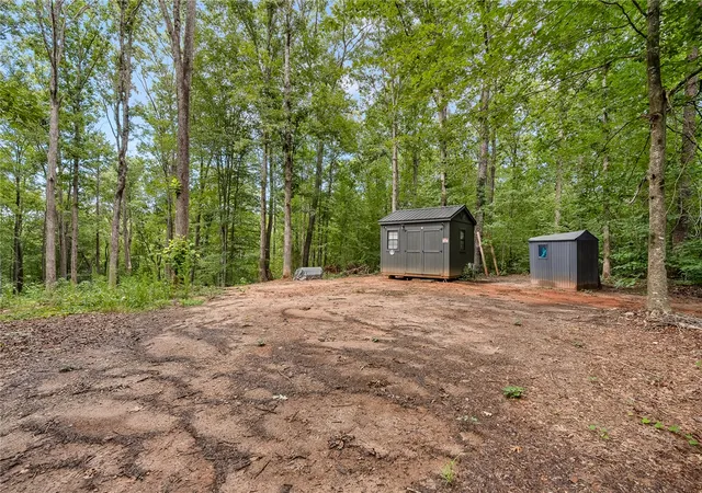 4th image of 328 Smoke Rise Dr, Westminster, SC 29693 | MLS# 20304641