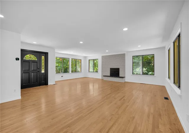 5th image of 169 Castlewood Dr, Westminster, SC 29693 | MLS# 20304640