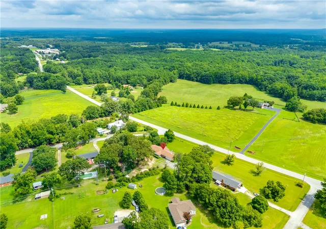 24th image of 856 Neely Ferry Rd, Gray Court, SC 29645 | MLS# 20304780