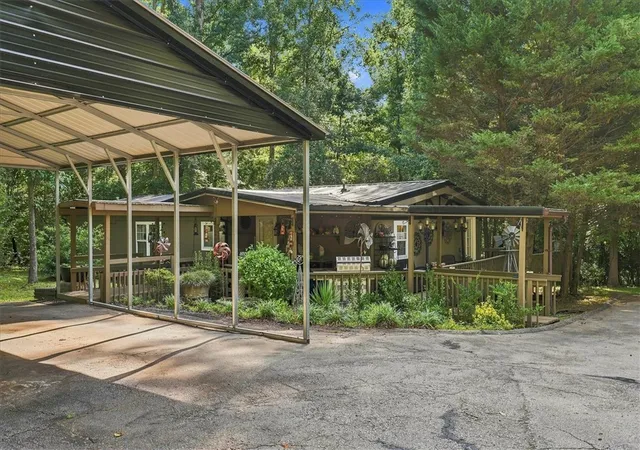 Photo 3 of Manufactured home for sale at 5798 Highway 413, Iva, SC 29655 | MLS# 20304742 | Listing updated on 2026-09-05