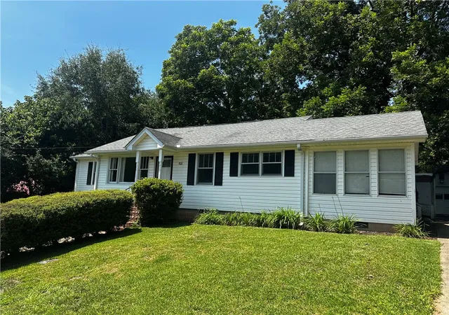 1st image of 100 S Laurel St, Walhalla, SC 29691 | MLS# 20304578