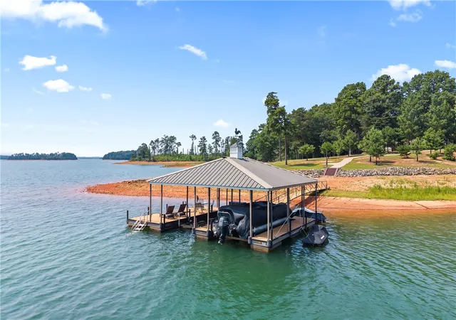 Photo 4 of Sale Pending at 1225 Sunset Ln, Anderson, SC 29626 | MLS# 20304813 | Listing updated on 2026-10-12