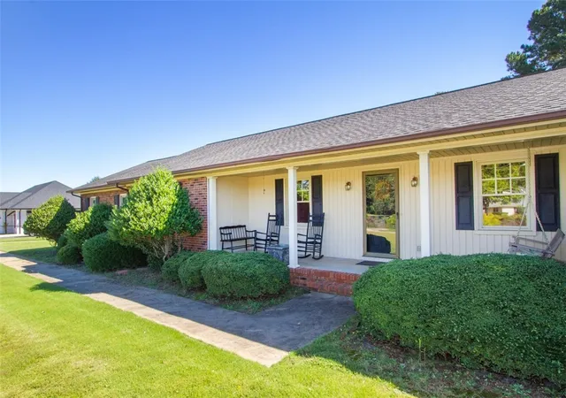 Photo 3 of Single family home for sale at 3444 Highway 81 N, Anderson, SC 29621 | MLS# 20304649 | Listing updated on 2026-08-20