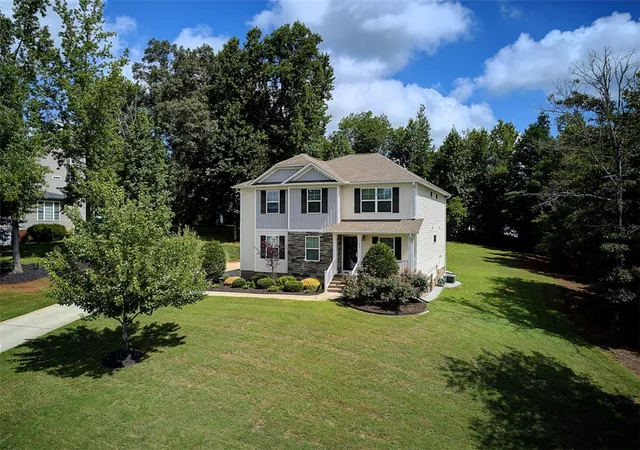 Photo 2 of Single family home for sale at 209 Montague Dr, Easley, SC 29640 | MLS# 20304763 | Listing updated on 2026-09-06