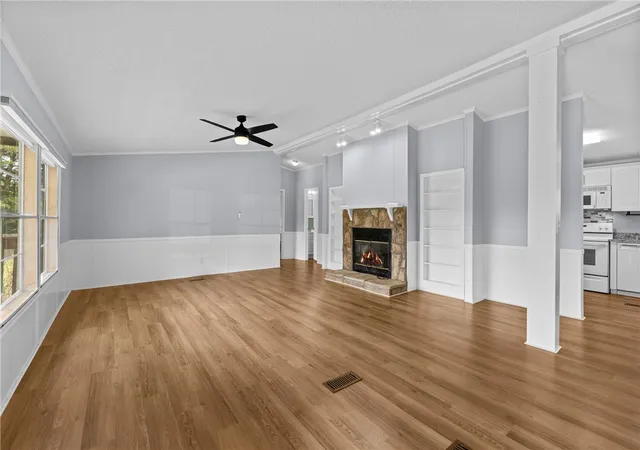Photo 4 of Manufactured home for sale at 503 Mulliken Rd, Central, SC 29630 | MLS# 20304630 | Listing updated on 2026-09-12