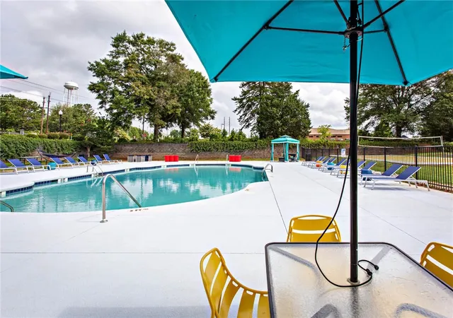 Listing Photo 2 - Condo for sale in building located at 186 University Vlg Dr, Central, SC 29630 - Unit #D