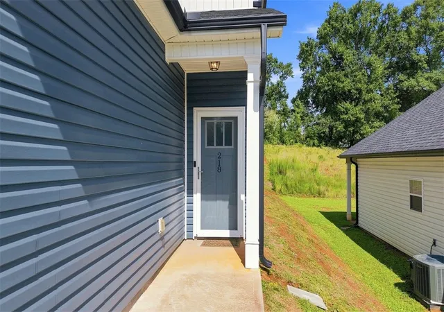 Photo 2 of Single family home for sale at 218 Rosewood Cir, Duncan, SC 29334 | MLS# 20304839 | Listing updated on 2026-08-11