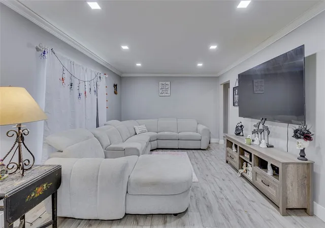 Photo 2 of Single family home for sale at 110 Avondale Rd, Anderson, SC 29624 | MLS# 20304854 | Listing updated on 2026-09-20