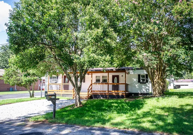 1st image of 203 N Hampton St, Westminster, SC 29693 | MLS# 20304738