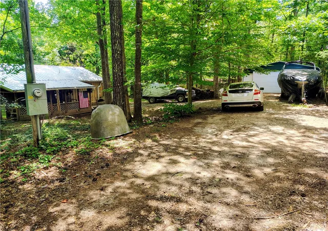 Photo 3 of Single family home for sale at 109 Briar Thicket Ln, Troy, SC 29848 | MLS# 20304868 | Listing updated on 2026-08-09