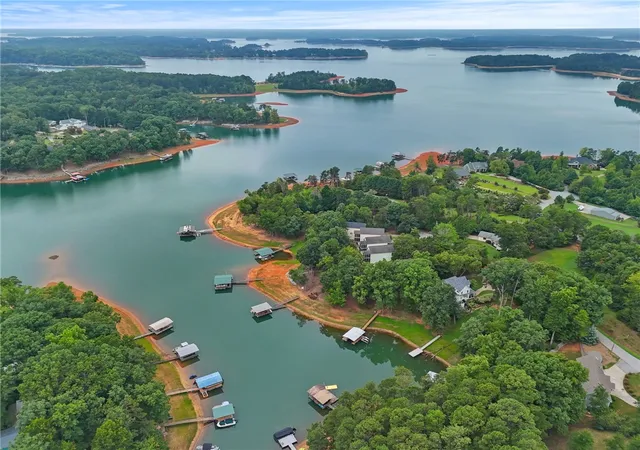 Photo 4 of Single family home for sale at 215 Black Bass Rd #B, Anderson, SC 29626 | MLS# 20304812 | Listing updated on 2026-09-22