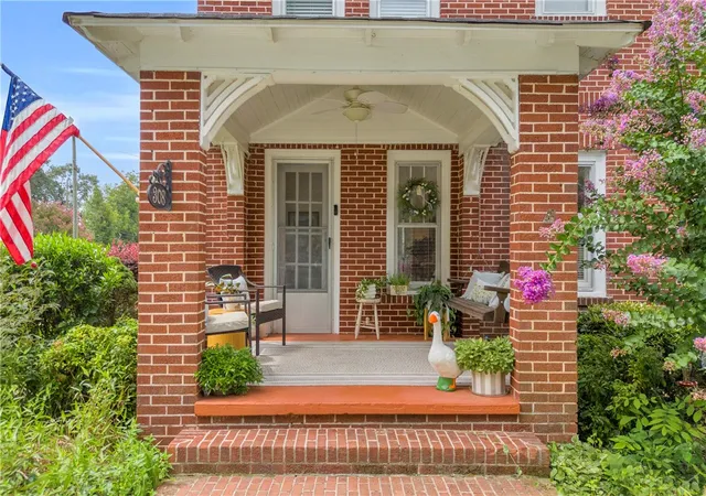 Photo 3 of Single family home for sale at 308 Retreat St, Westminster, SC 29693 | MLS# 20304744 | Listing updated on 2026-08-22