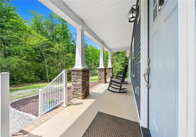 Photo 4 of Single family home for sale at 195 Centurion Ln, Pickens, SC 29671 | MLS# 20304891 | Listing updated on 2026-09-24