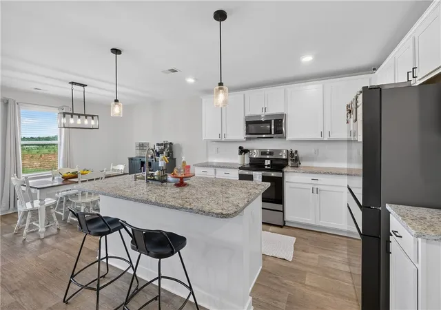 Photo 4 of Single family home for sale at 151 Poplar Springs Rd, Walhalla, SC 29691 | MLS# 20304902 | Listing updated on 2026-09-17