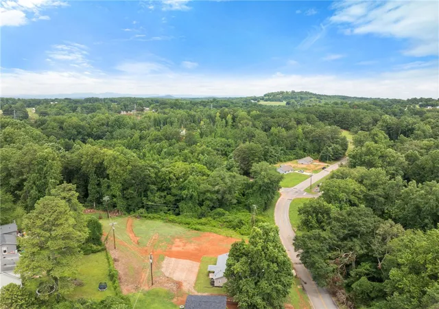 37th image of 914 Smith Grove Rd, Easley, SC 29640 | MLS# 20304900